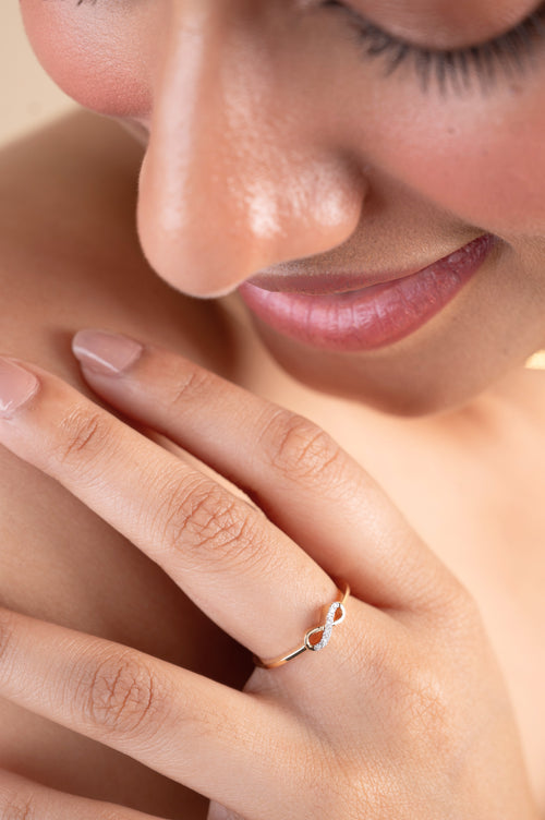 Infinity Simple Ring in 18kt gold, IGI-certified VVS diamonds, a BIS-hallmarked affordable luxury jewelry piece under 20k by Caratly. Perfect for everyday wear or as a special gift for her.
