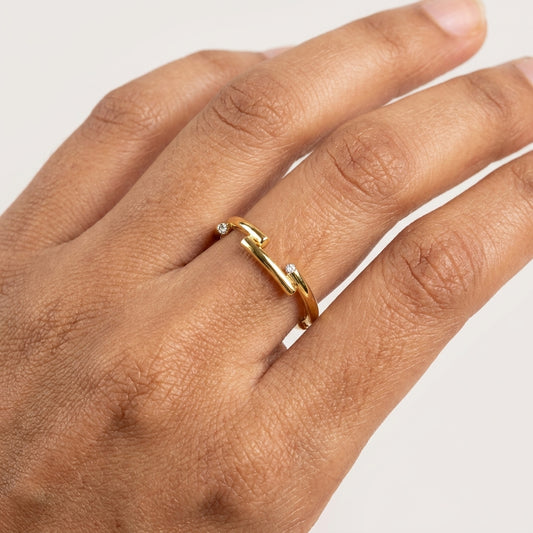 Disarranged Diamond Ring