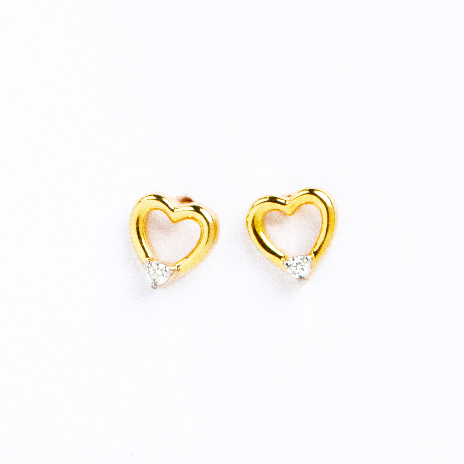 Caratly 18kt gold Heart-Stud Earring with 0.02ct diamond accent in a minimalist open heart silhouette, minimal affordable gifts for her under Rs. 20,000