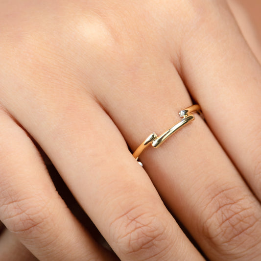 Caratly 18kt gold Disarranged Diamond Ring with 0.07ct diamonds in an abstract staggered gap design, gift for her under 40,000
