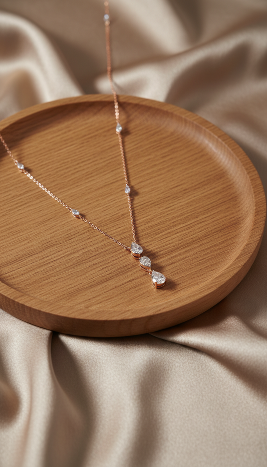 Gleam Fall Necklace