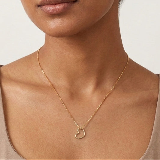 Minimal Heart Pendant