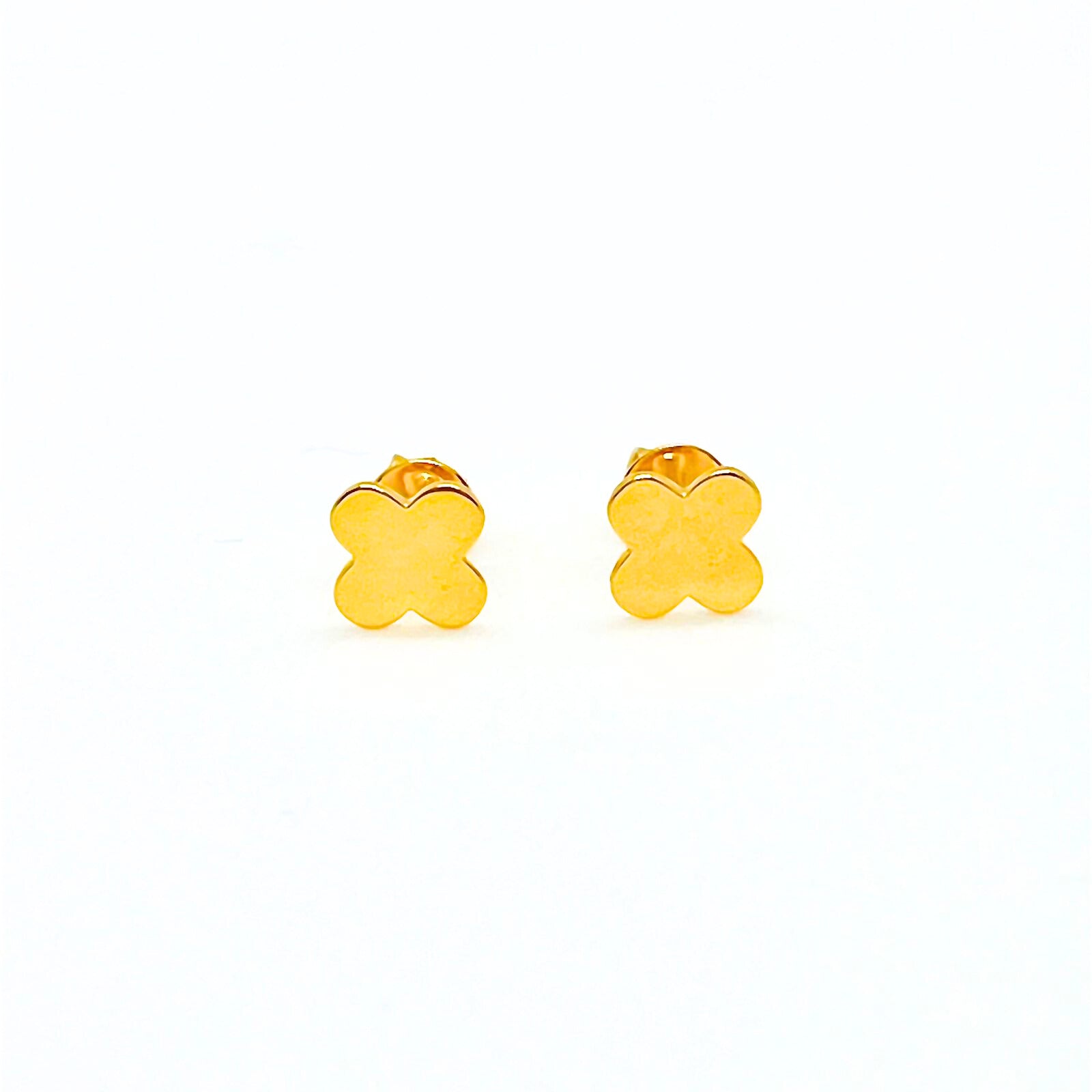 Caratly 18kt gold Simple Gold Earring with solid gold four-leaf clover stud design under Rs. 15,000